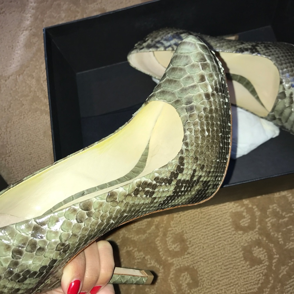 Alexandre Birman Authentic Python Olive Pumps - image 7